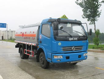 小多利卡加油车【厦工楚胜】高性价比！