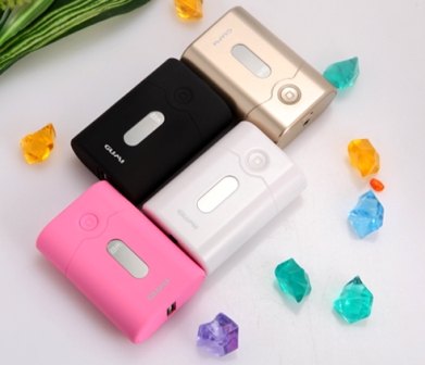 供应礼品移动电源iphone4充电宝htc充电宝 