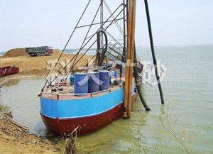 供应山东抽沙船机械厂家、船抽砂设备、抽沙船价格