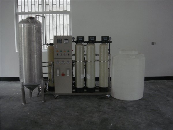 供应300L/H去离子水设备