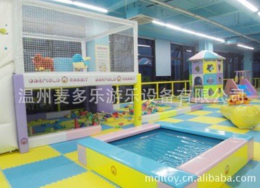 弹跳水床价格