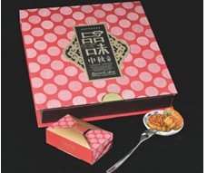 畅销产品蛋黄月饼