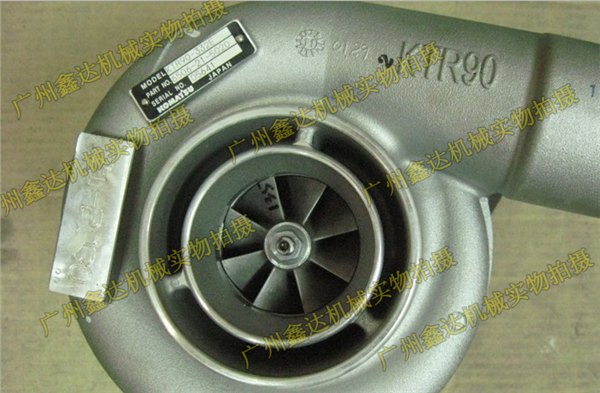 小松PC450-8涡轮增压器