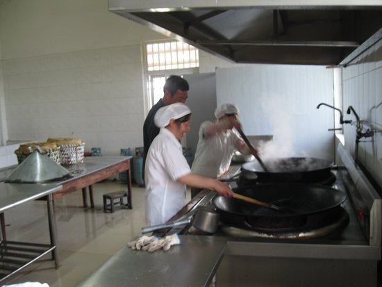 供应食堂承包江高工厂企业饭堂承包蔬菜粮油食材配送