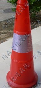 PVC路锥生产厂家，PVC路锥价格