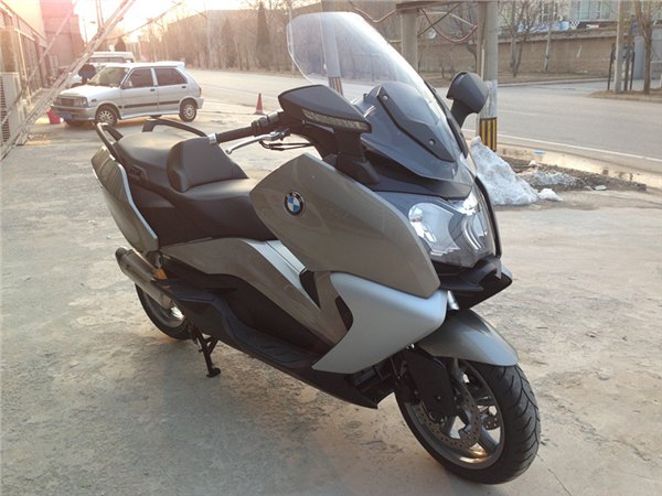 宝马新款踏板车Maxi-ScooterC650GT  2500元