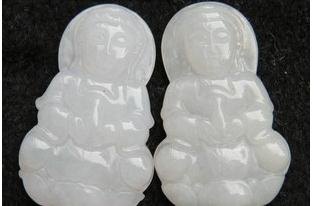 白色翡翠观音