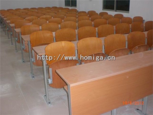 木板联排课桌椅，学校教室常用联排课桌椅工厂价格批发