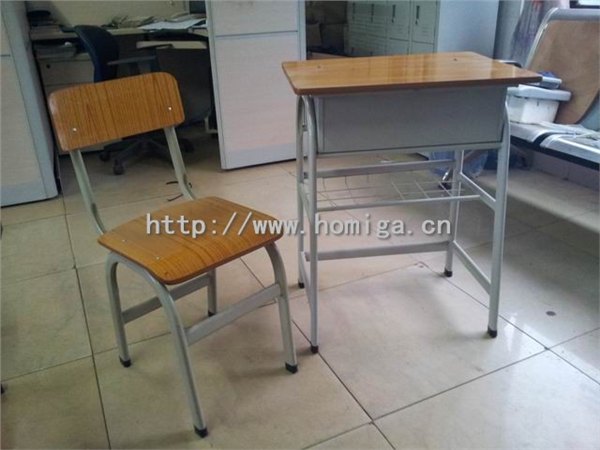 钢木学生课桌椅，广东课桌椅工厂价格批发