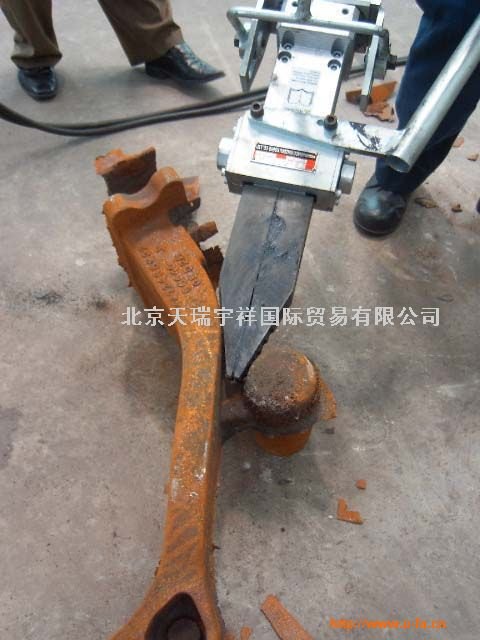 北京天瑞宇祥铸件浇冒口分离器 m