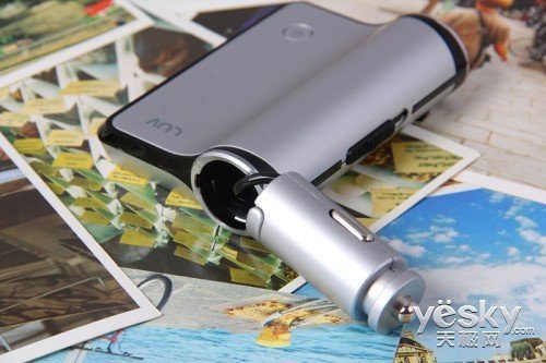 车载充电器厂家批发，现代移动电源批发，电源适配器