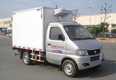 东风2米3冷藏车微卡食品运输专家