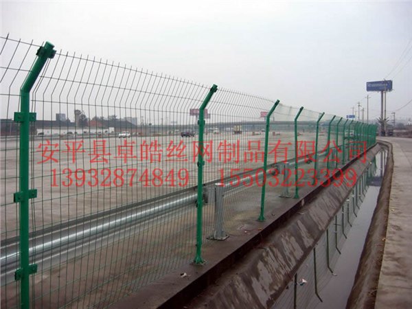 围网，场地围网,场地护栏网，隔离网，小区围墙网，厂区护栏网，场地围栏网