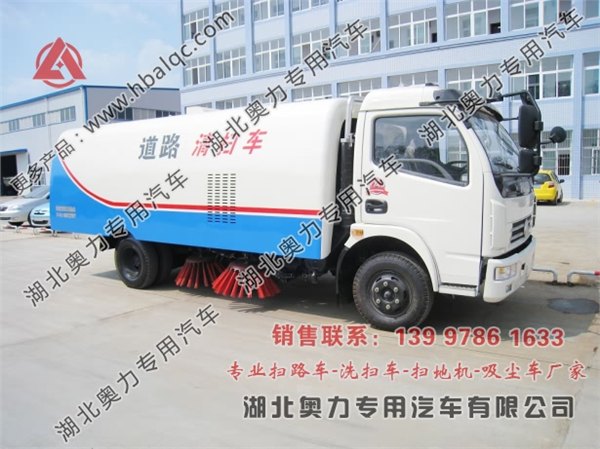 东风多利卡多功能推雪清扫车 小型清扫车价格