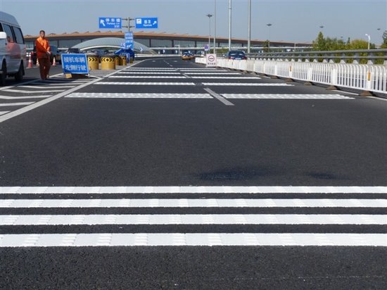 供应马路标线涂料脱漆剂