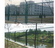道路隔离护栏  订做丝网隔离护栏 公路波形护栏