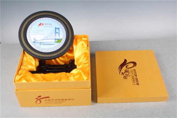 旅游纪念品、水晶胶工艺品、水晶浮雕、水晶砖雕 商务礼品定制