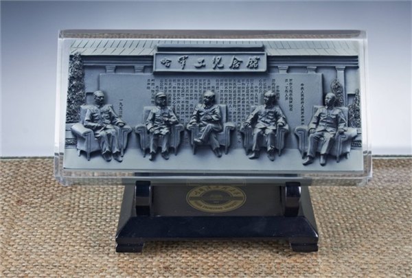 佛像工艺品、旅游工艺品、旅游纪念品、水晶胶工艺品、水晶浮雕、水晶砖雕、