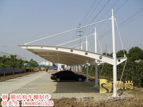 兰溪车棚厂家，金华彩钢耐力板车棚价格