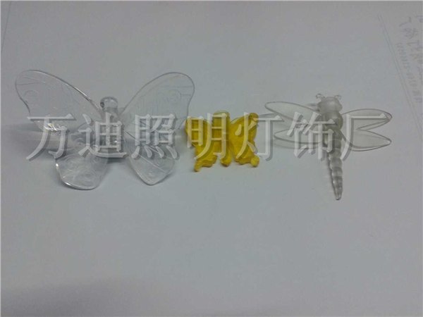 花园装饰首选彩色蝴蝶灯，蜻蜓灯，小鸟灯