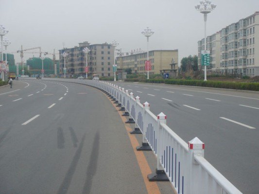 宜昌道路护栏|宜昌交通护栏|宜昌道路隔离栏