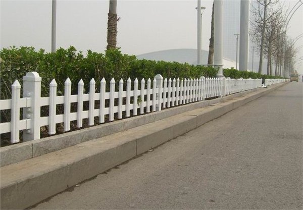 襄阳pvc绿化护栏|襄阳市pvc护栏|襄阳市护栏价格