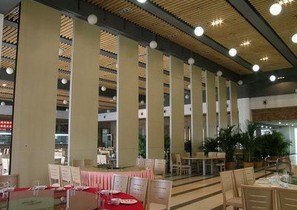 饭店酒店圆顶隔断 100型8米高卡槽组合式单扇隔断门