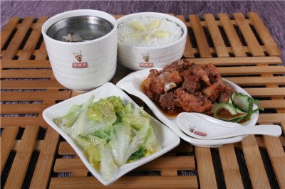 高端餐饮市场不景气，蒸膳美餐饮连锁加盟受热捧
