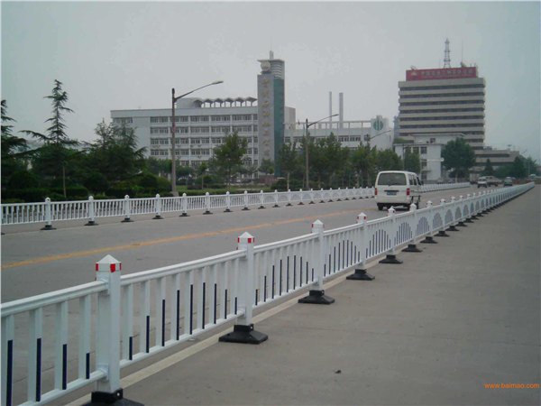 黄冈道路护栏|黄冈交通护栏|黄冈隔离护栏