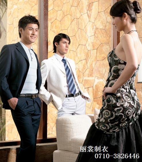 襄阳西服现货供应 襄阳高档西装量身订做 襄阳进口西装销售