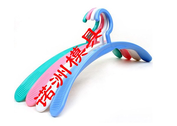 优质塑料衣架模具