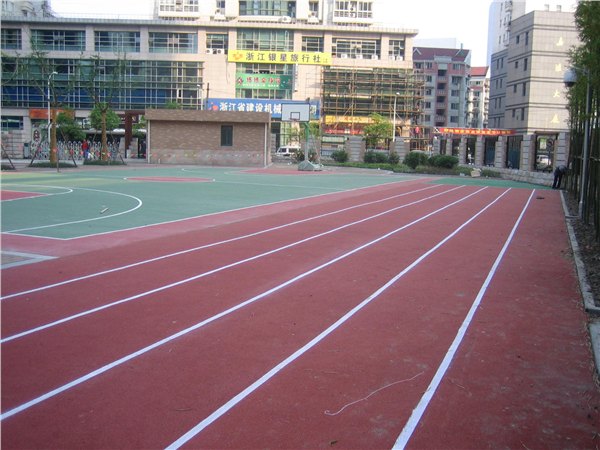 供应足球场塑胶跑道