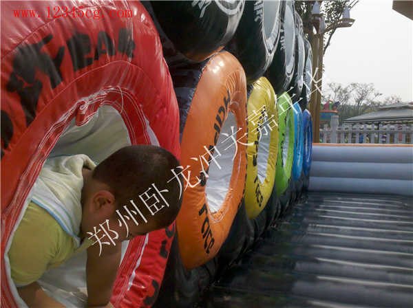 天津陆地冲关案例 品牌气模厂厂家卧龙 图片