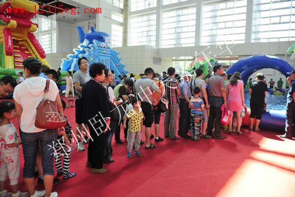 卧龙游乐 厂家直销 陆地冲关设备 价格