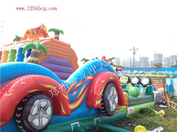 供应卧龙游乐  陆地冲关设备  充气玩具品牌厂家