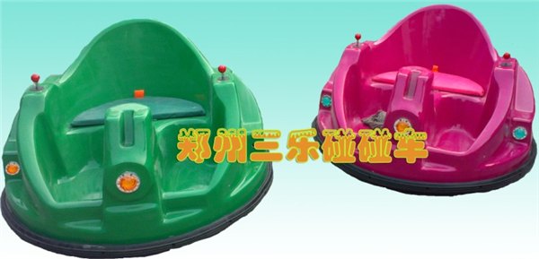 自由象征双人UFO飞碟战车 南京飞碟碰碰车游乐场区