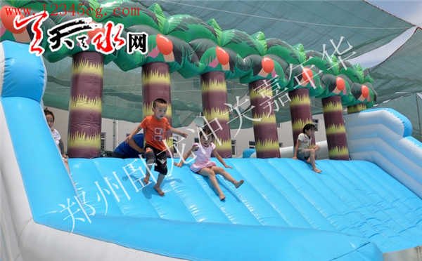 卧龙游乐 陆地大冲关 充气乐园 品牌厂家直销