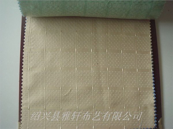 学生宿舍用的遮光帘咖啡色格子带点子的窗帘布便宜的工程布