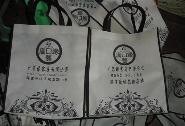 厂家加工无纺布袋，环保袋，自主印刷，缝制，品质保证