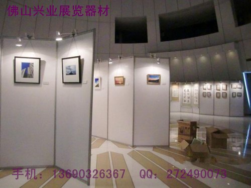 八棱柱图书馆挂画展板，书画展板