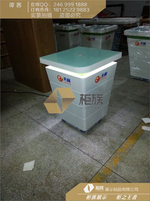 供应长沙天翼方形精品展示柜图片，木质手机柜价格