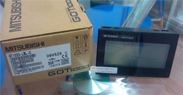 三菱触摸屏GT1575-VNBD