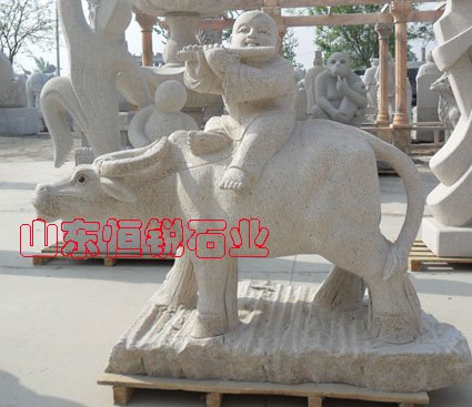 hr050锈石童子坐牛雕塑