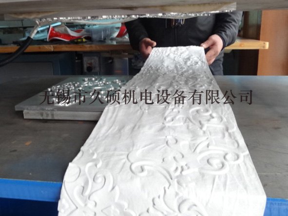 皮革服装面料凹凸感压花机