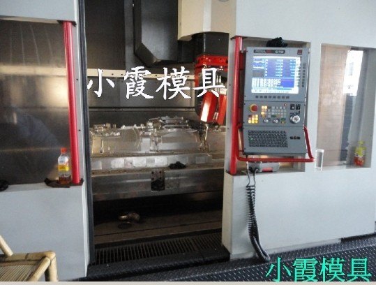 塑胶客车保险杠注塑模具，浙江注塑模具公司