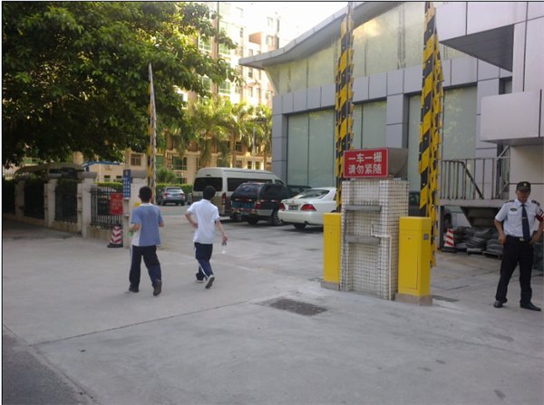台州自动闸门机杭州道闸杭州停车场收费闸厂家栅栏杆维修  济南三辊闸 