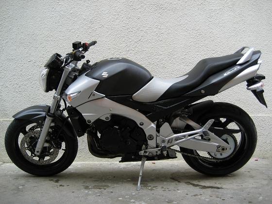 热卖原装铃木GSR400未来战车价格2200元