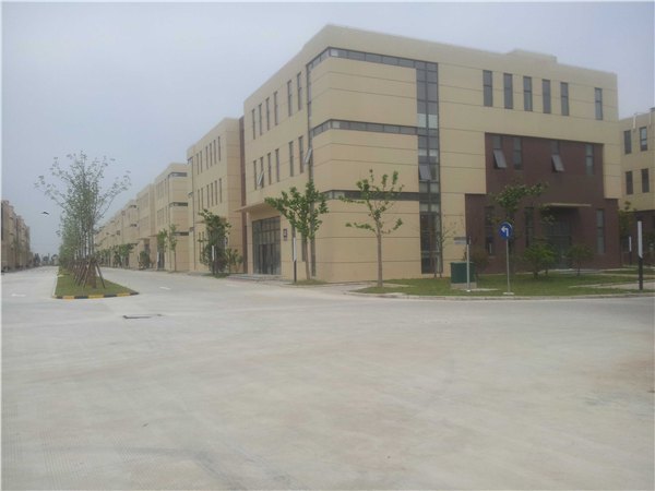 金山产业地产厂房办公租售均有面积不一 