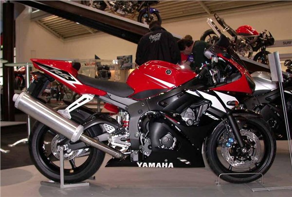 热销雅马哈YZF-R6跑车2300元