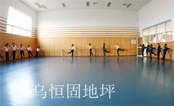 环氧地坪PVC地板适用范围多，品种齐全，款式新颖